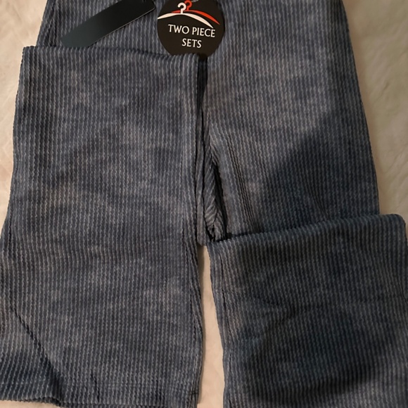 Women corduroy top and pants - Picture 4 of 5